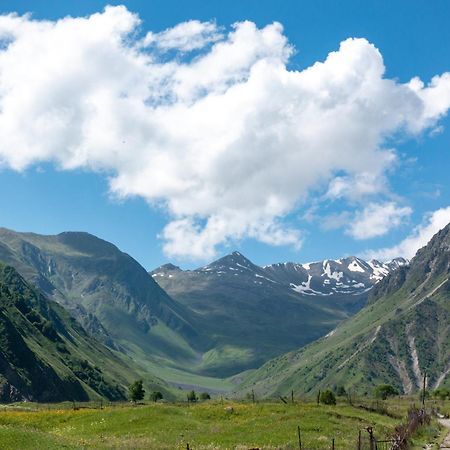 Terkhena Hotel Kazbegi Ngoại thất bức ảnh