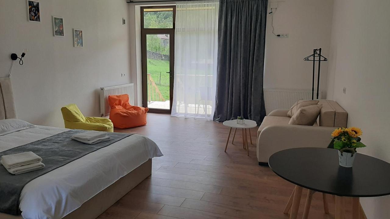 Terkhena Hotel Kazbegi Ngoại thất bức ảnh