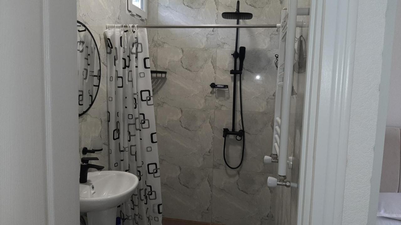 Terkhena Hotel Kazbegi Ngoại thất bức ảnh